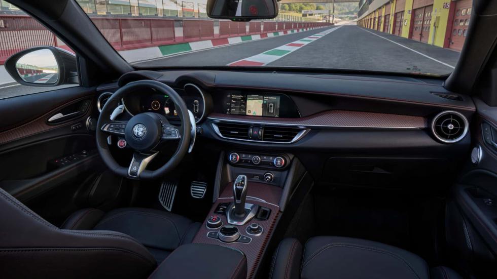 Οι νέες Alfa Romeo Giulia και Stelvio Quadrifoglio Super Sport είναι για λίγους